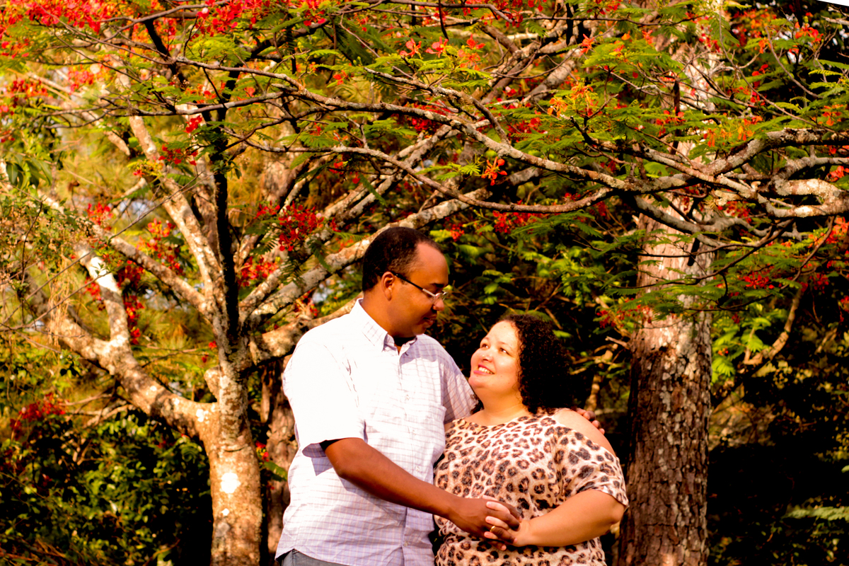Ensaio casal no Parque do Sabiá em Uberlândia - MG