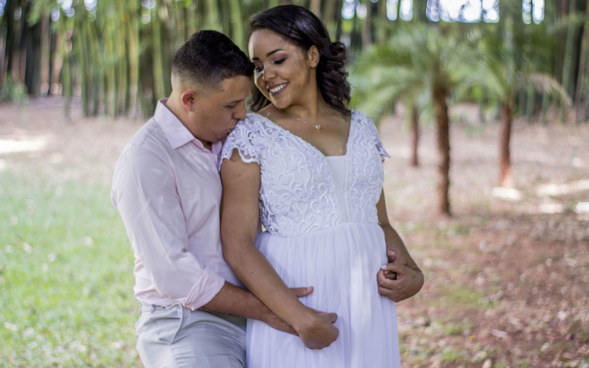 Ensaio casal na Casa do Bosque em Uberlândia - MG