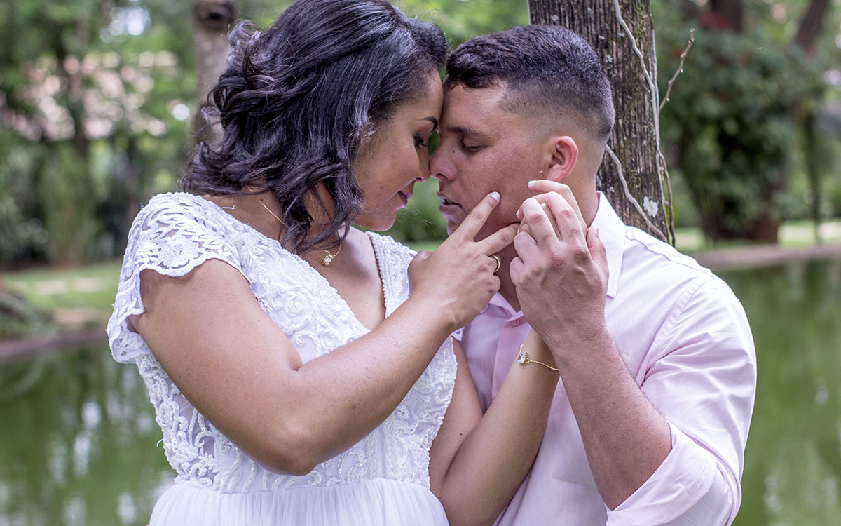 Ensaio casal na Casa do Bosque em Uberlândia - MG