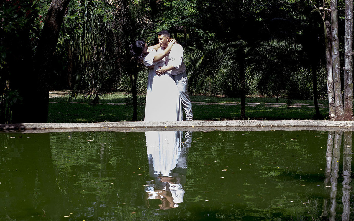 Ensaio casal na Casa do Bosque em Uberlândia - MG
