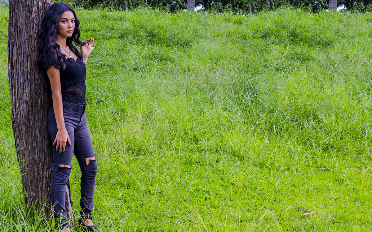 Ensaio feminino na Praça Sérgio Pacheco em Uberlândia - MG