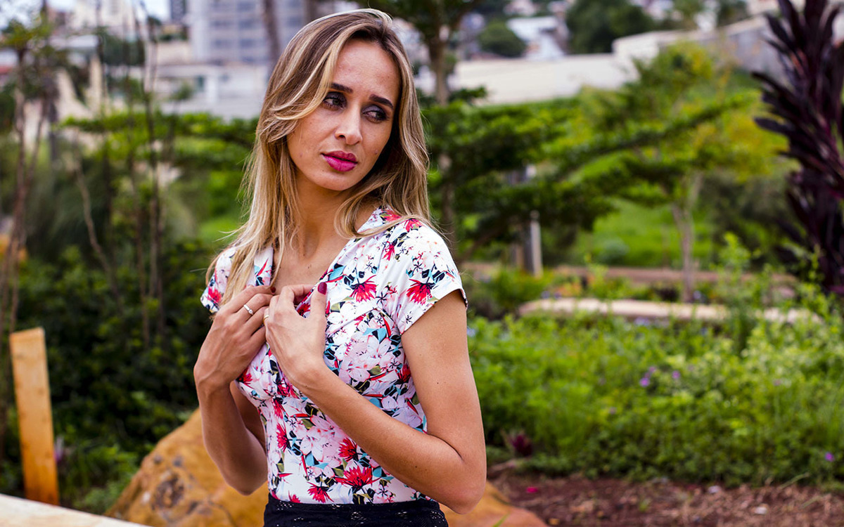 Ensaio feminino na Praça do Amor em Uberlândia - MG