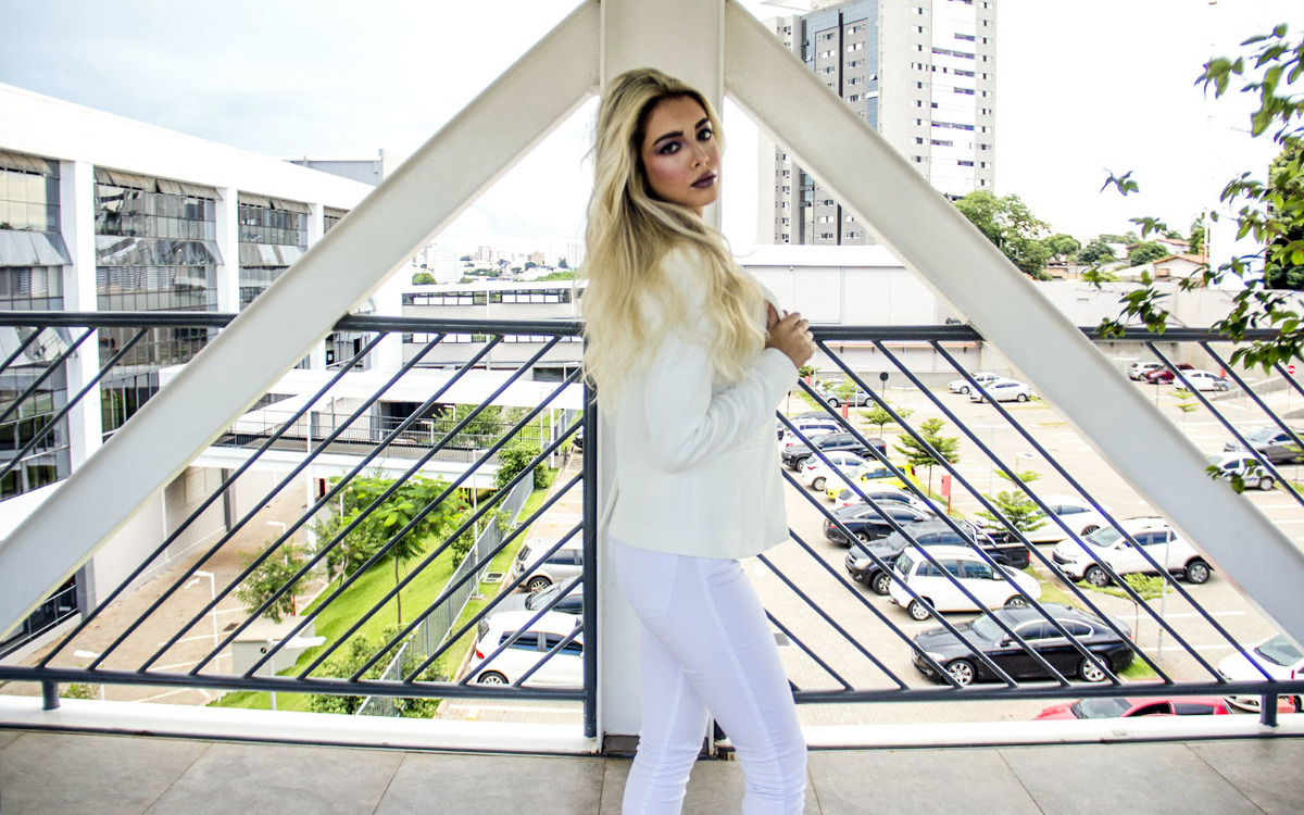 Ensaio feminino no Pátio Sabiá em Uberlândia - MG