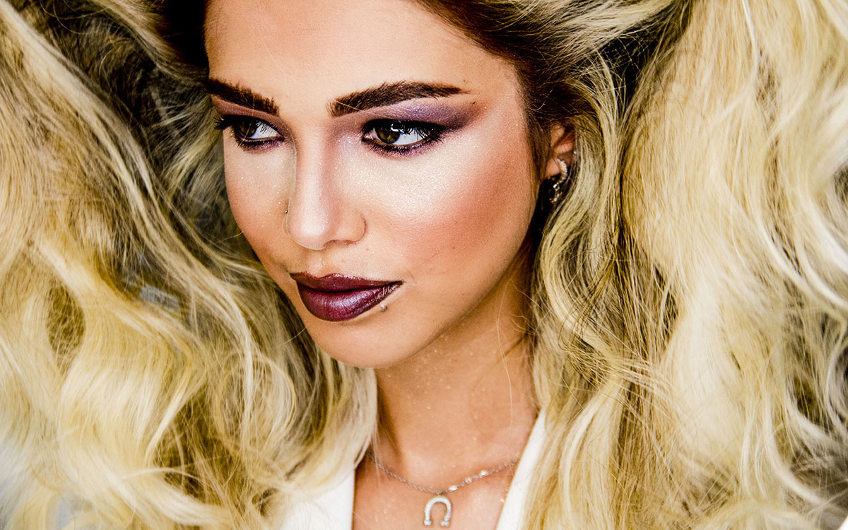 Ensaio feminino no Pátio Sabiá em Uberlândia - MG