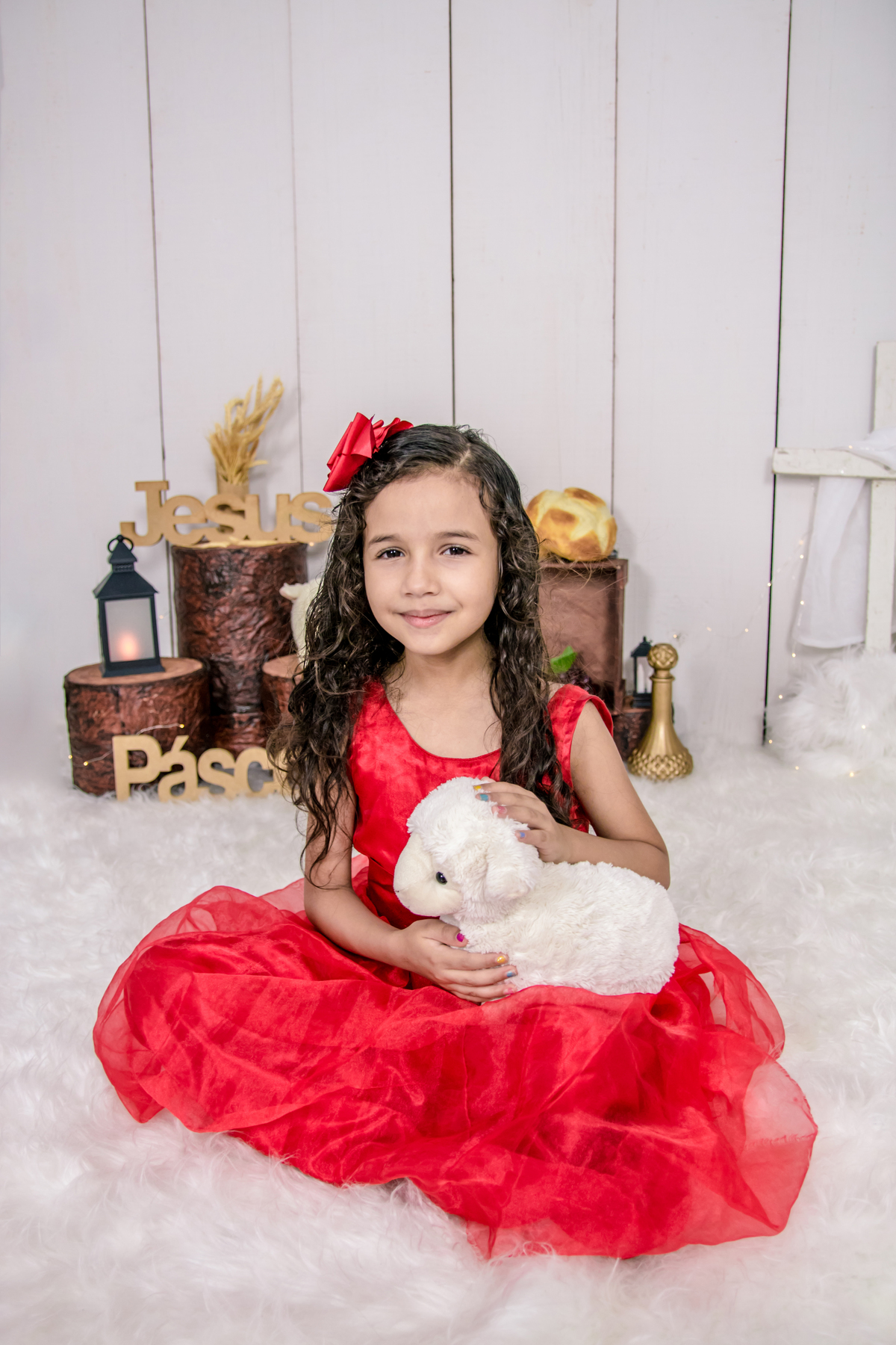 Mini Ensaio de Páscoa – Ensaio de Páscoa Cristã  em Estúdio em Cuiabá –  Ensaio de Páscoa 