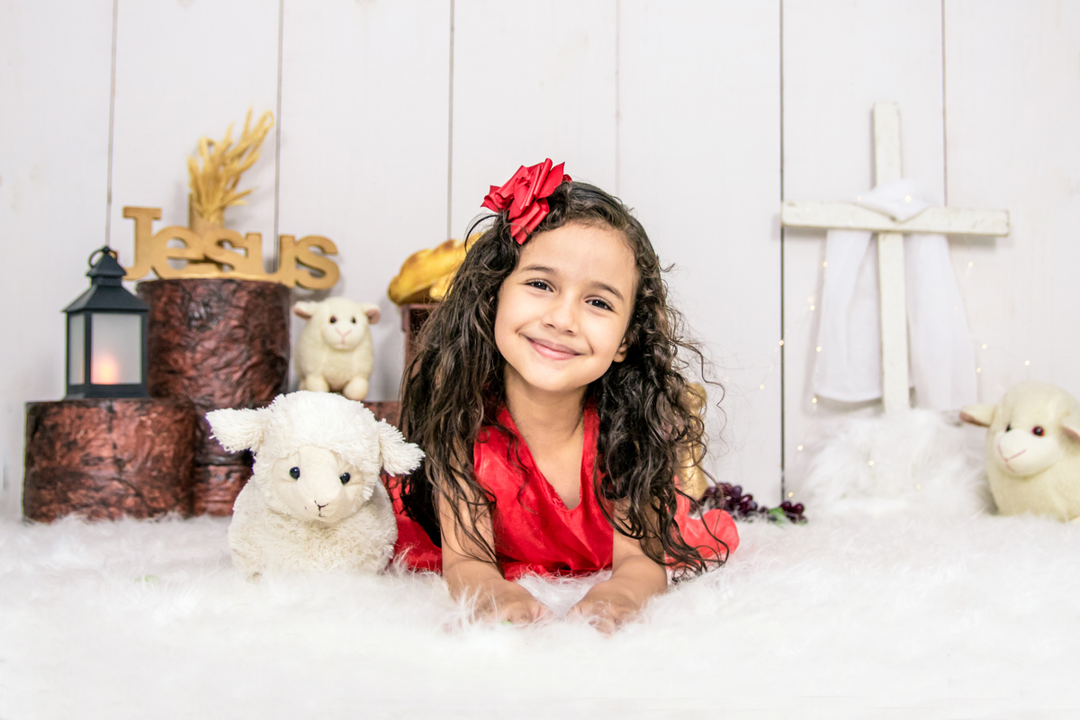  Páscoa Cristã – Ensaio de Páscoa em Estúdio em Cuiabá – Rosangela Monteiro Fotografia