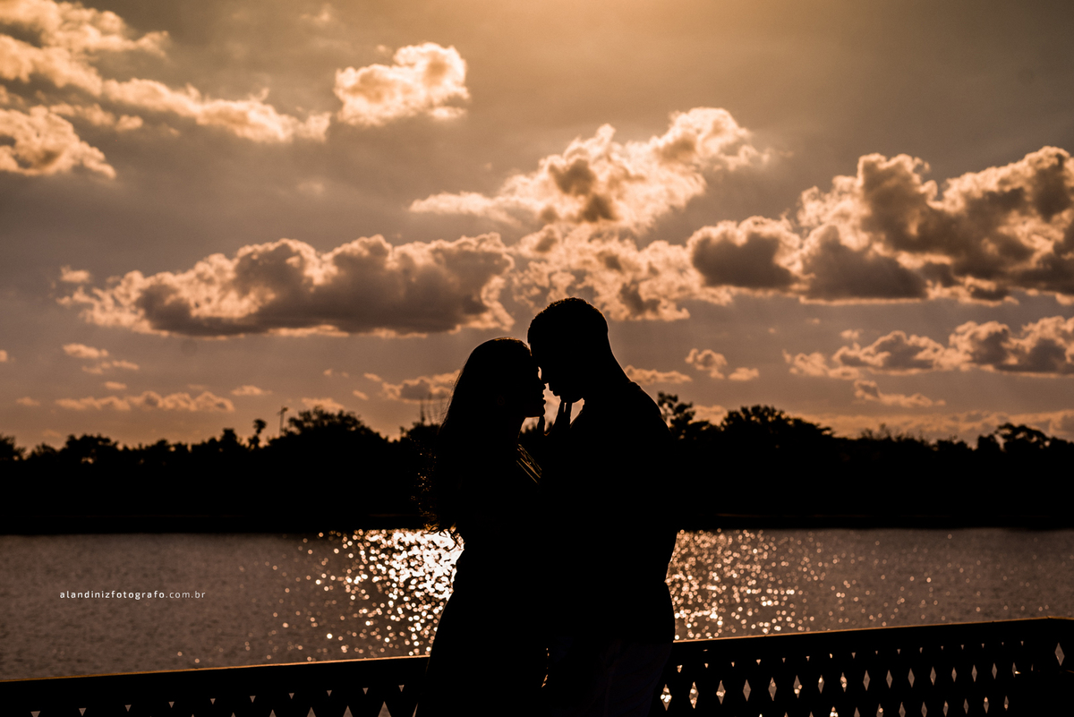 agora estamos em Primavera do Leste, lindo local para ótimas fotos de casal, olha esse sol, se dá uma linda silhueta
