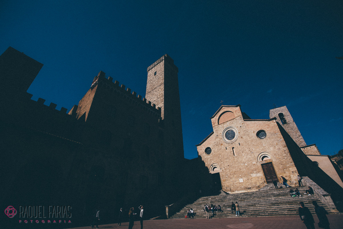 San Gimignano é uma comuna italiana da região da Toscana, província de Siena, com cerca de 7.105 habitantes