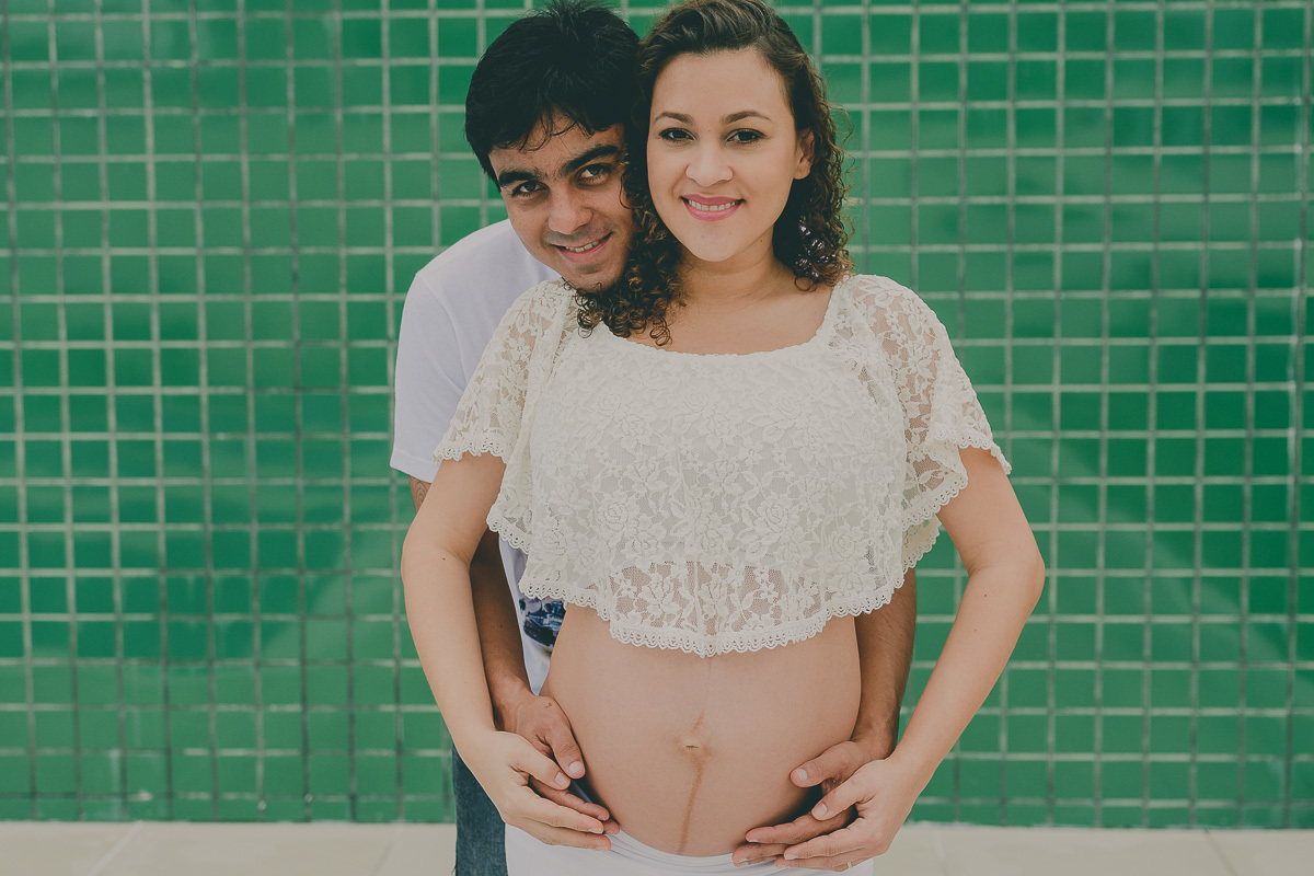 foto casal fundo verde