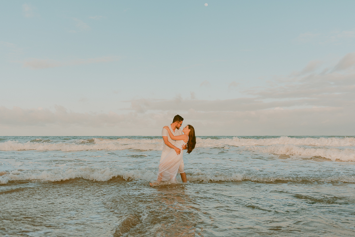 Ensaio fotográfico de família em praia de Maceió. Gabi Coêlho Fotografia. Fotógrafo Maceió. Ensaio Gestante