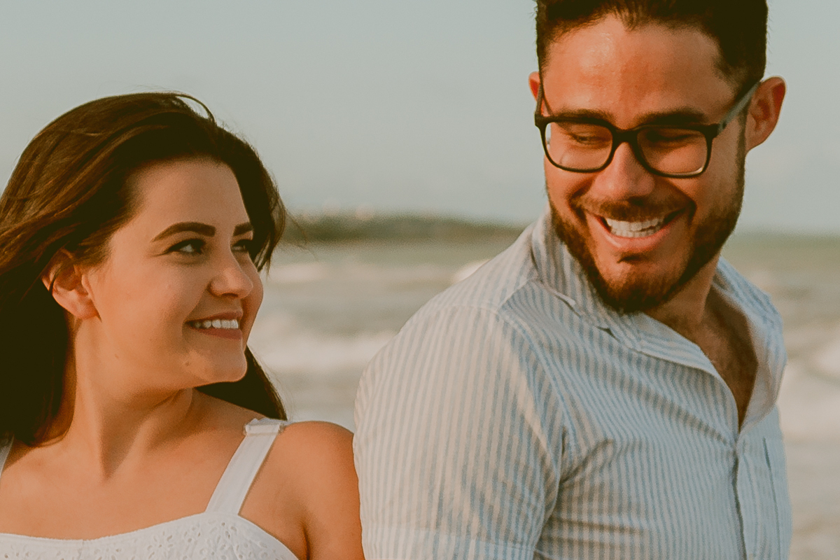 Ensaio fotográfico de família em praia de Maceió. Gabi Coêlho Fotografia. Fotógrafo Maceió. Ensaio Gestante