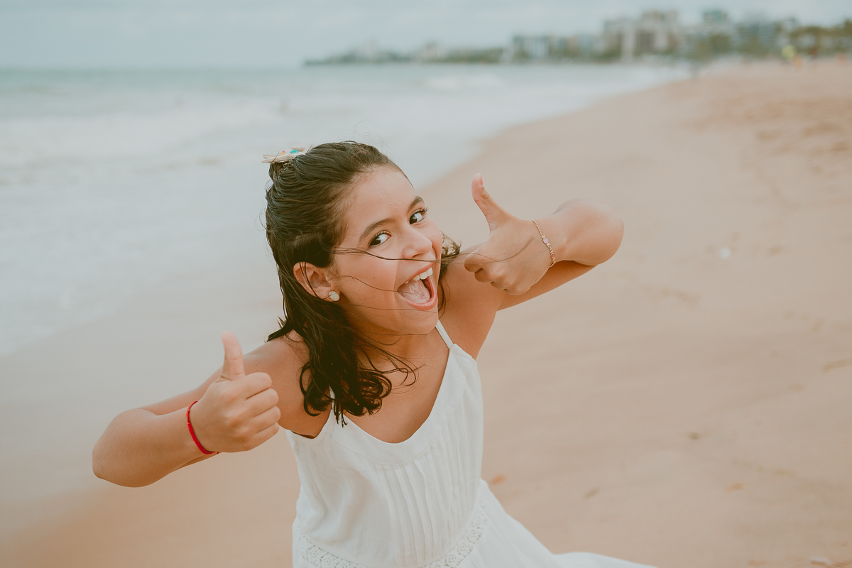 Ensaio fotográfico de família em praia de Maceió. Gabi Coêlho Fotografia. Fotógrafo Maceió. Ensaio Gestante