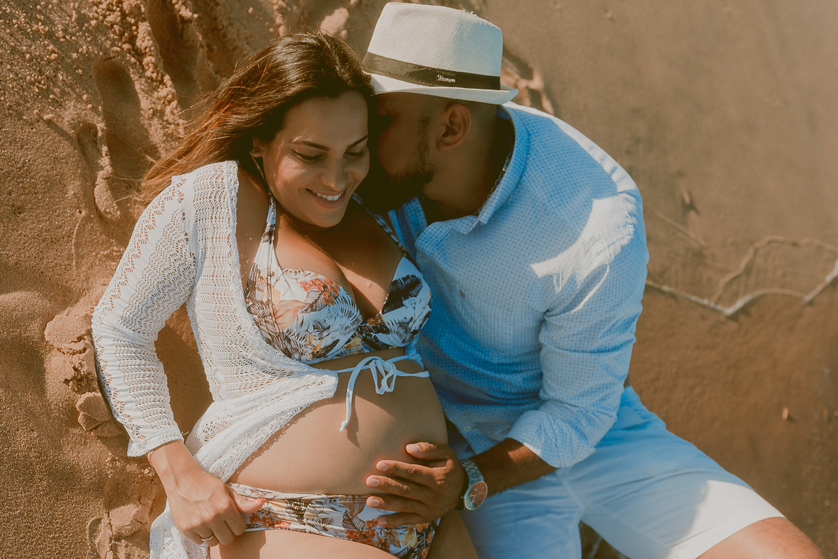 Ensaio fotográfico de família em praia de Maceió. Gabi Coêlho Fotografia. Fotógrafo Maceió. Ensaio Gestante