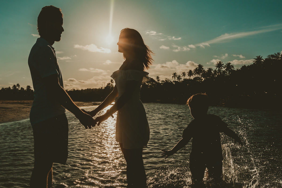 gabi_coelho_fotografo_maceio_ensaio_casal_praia_ferias_nordeste_amor_book_familia_hibiscus_ipioca