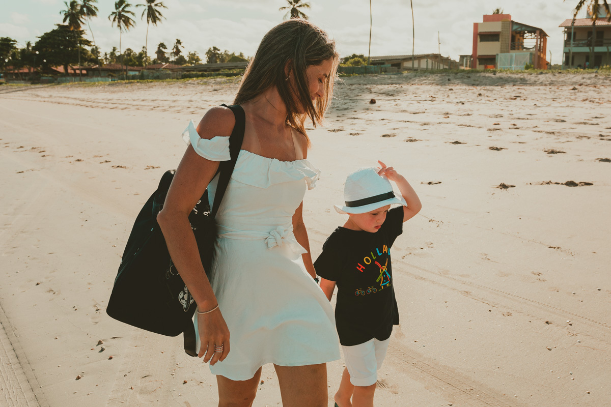 gabi_coelho_fotografo_maceio_ensaio_casal_praia_ferias_nordeste_amor_book_familia_hibiscus_ipioca