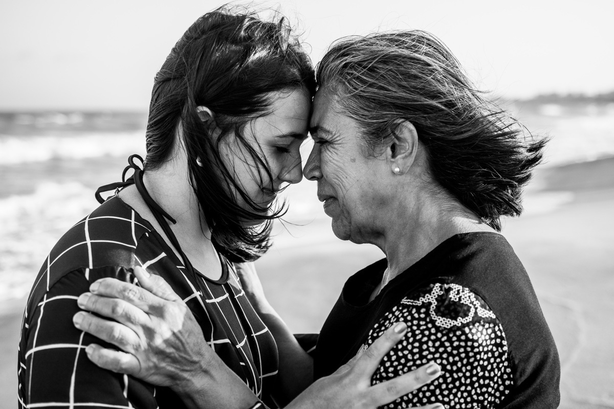 ensaio feminino em maceió praia cruz das almas foto vó e neta 