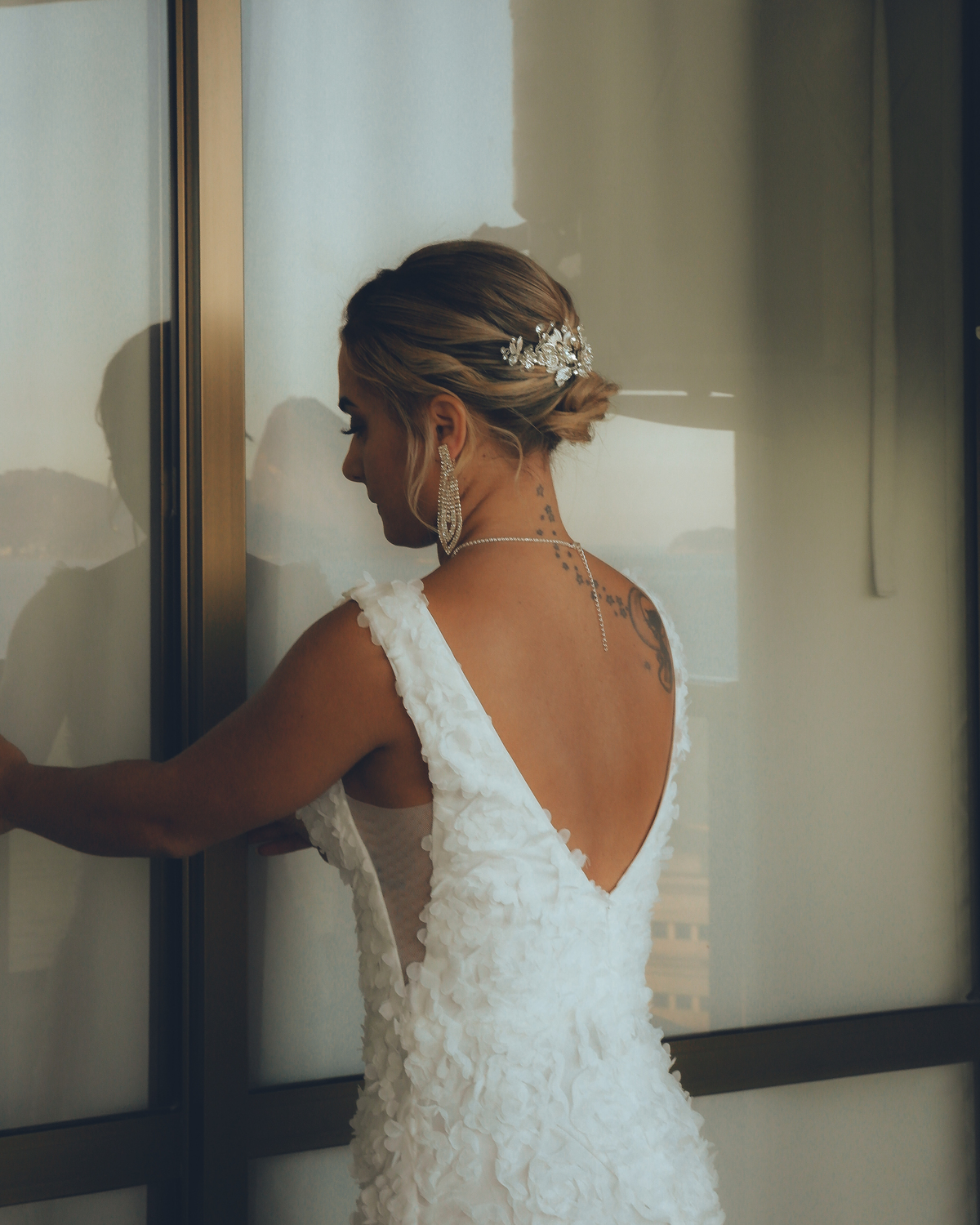 Noiva na sacada do hotel niterói