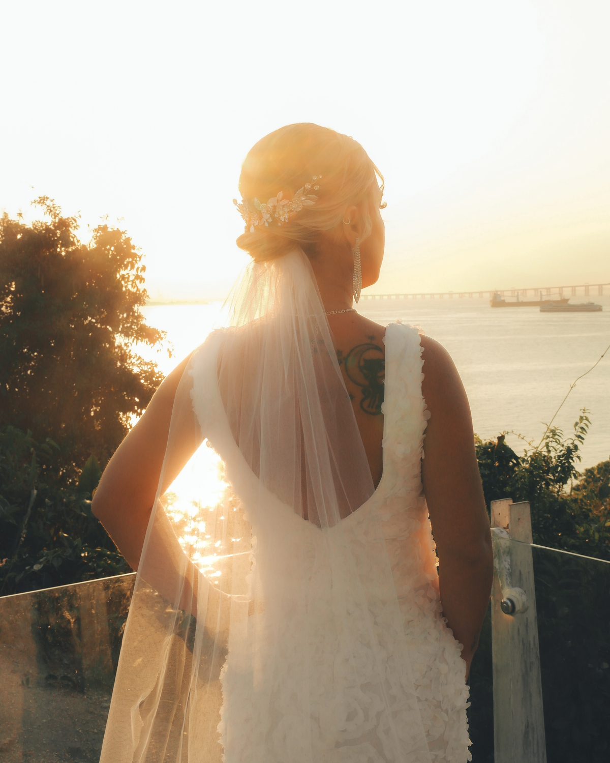 Noiva no por do sol em niterói