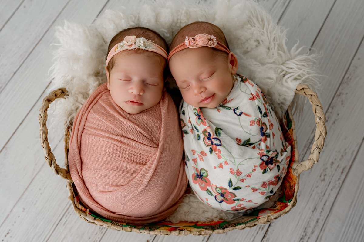 newborn barra, newborn barra da tijuca, newborn rio de janeiro, ensaio newborn, newborn de gêmeos, gêmeos, gravidez gemelar ,perinatal barra, melhor fotógrafa newborn do Rio, best newborn photographer in Rio, rita kessler, fotografia newborn 