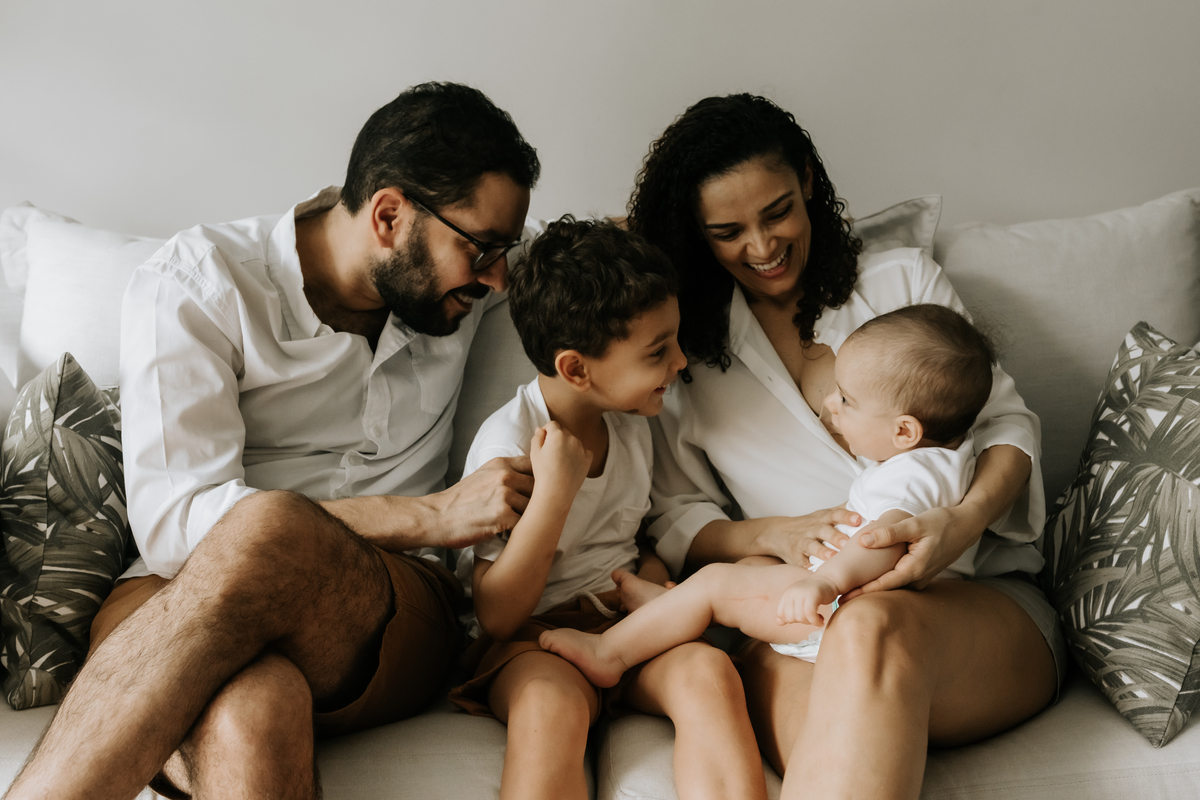 ensaio lifestyle, lifestyle, ensaio de família, leblon, fotos em casa, foto de bebê, memórias afetivas, fotos de família, melhor fotógrafa de bebês, melhor fotógrafa de família, melhor fotógrafa newborn, best newborn photographer, rita kessler