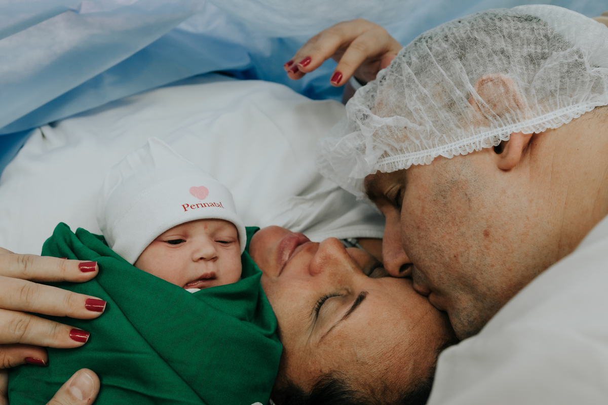 fotos de parto, perinatal, parto cesárea, cesárea, fotografia newborn, fotografia newborn barra da tijuca, fotografia newborn rj, fotografia de parto, foto de parto cesárea, fotógrafa de parto, fotógrafa de bebês, rita kessler, melhor fotógrafa newborn