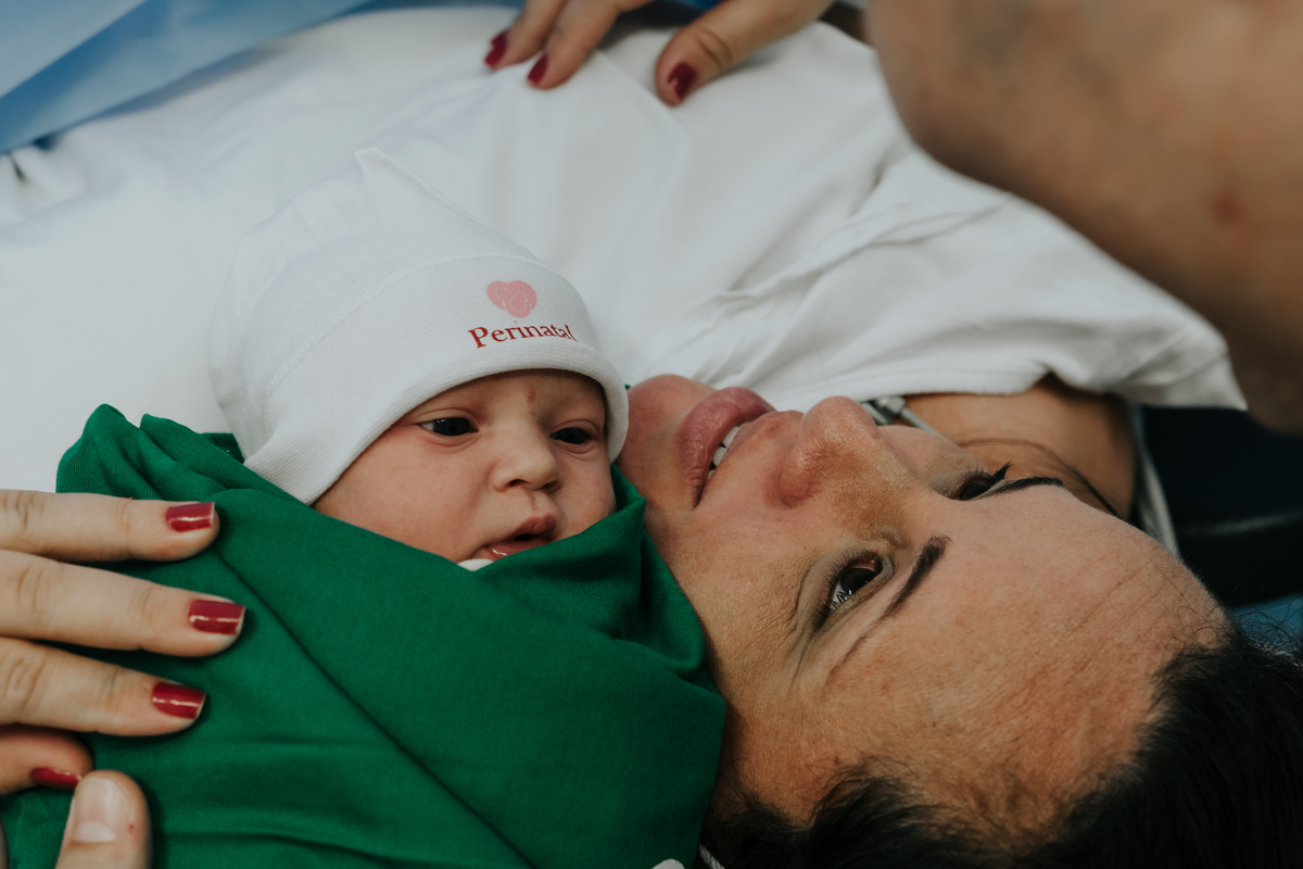 fotos de parto, perinatal, parto cesárea, cesárea, fotografia newborn, fotografia newborn barra da tijuca, fotografia newborn rj, fotografia de parto, foto de parto cesárea, fotógrafa de parto, fotógrafa de bebês, rita kessler, melhor fotógrafa newborn