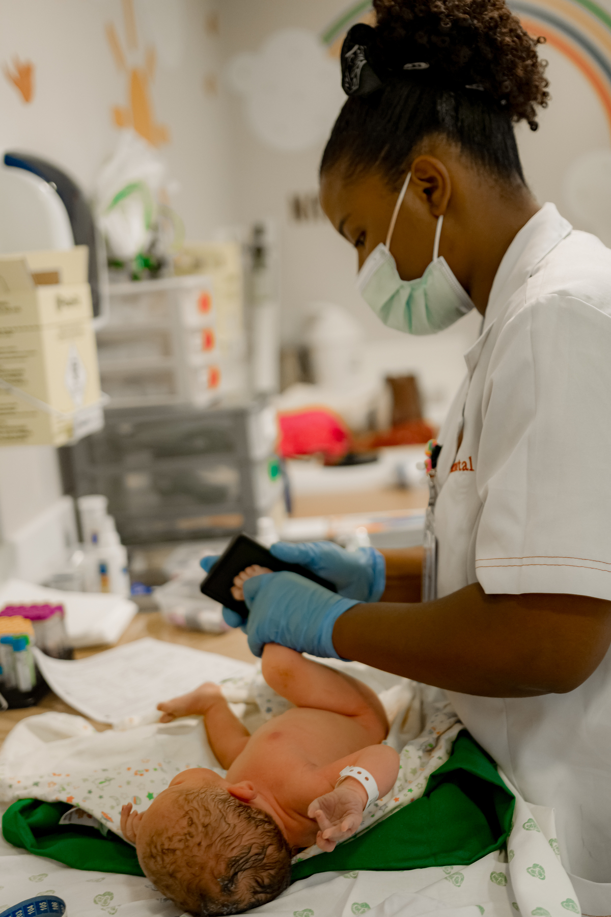 fotos de parto, perinatal, parto cesárea, cesárea, fotografia newborn, fotografia newborn barra da tijuca, fotografia newborn rj, fotografia de parto, foto de parto cesárea, fotógrafa de parto, fotógrafa de bebês, rita kessler, melhor fotógrafa newborn