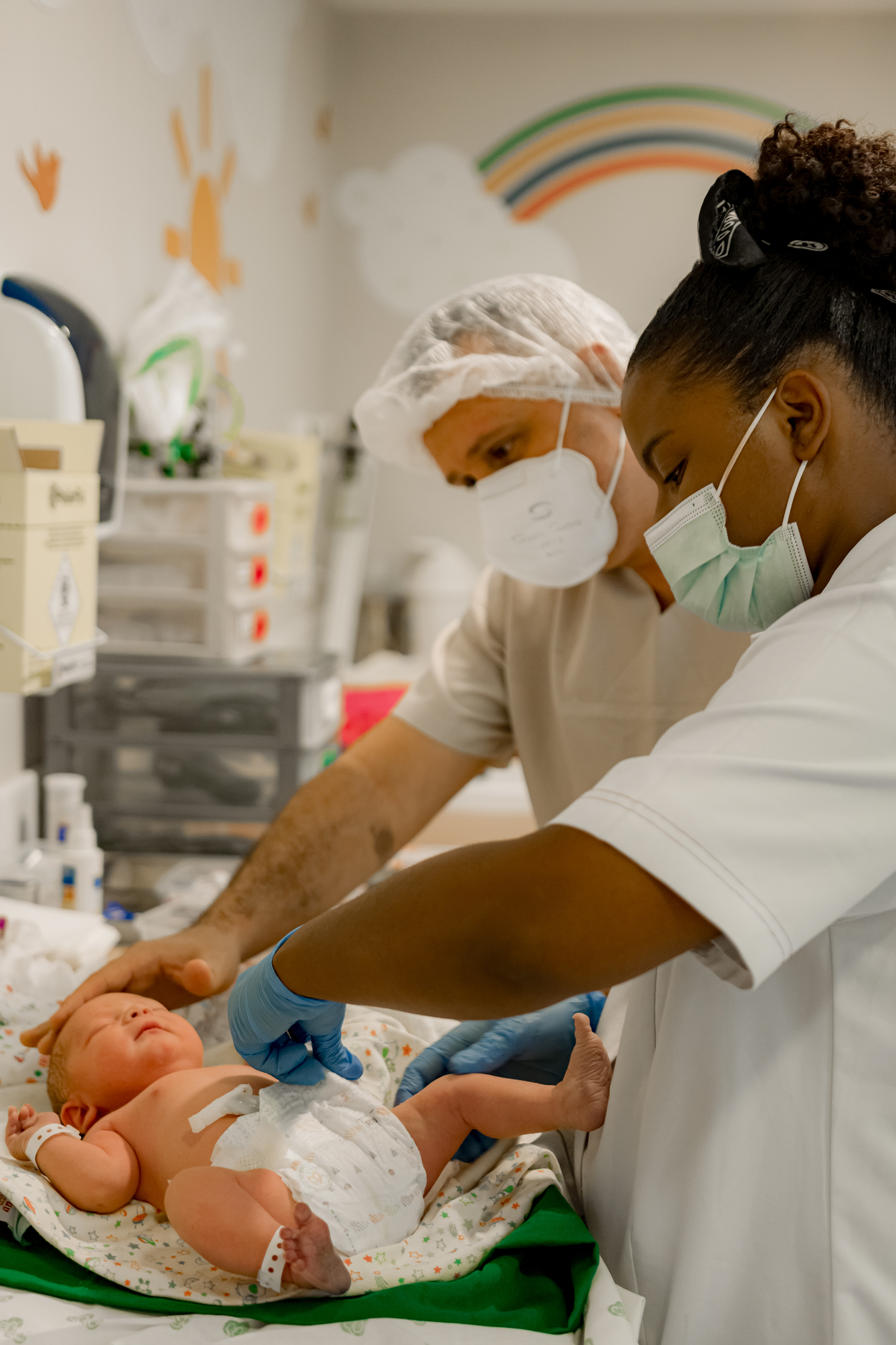 fotos de parto, perinatal, parto cesárea, cesárea, fotografia newborn, fotografia newborn barra da tijuca, fotografia newborn rj, fotografia de parto, foto de parto cesárea, fotógrafa de parto, fotógrafa de bebês, rita kessler, melhor fotógrafa newborn