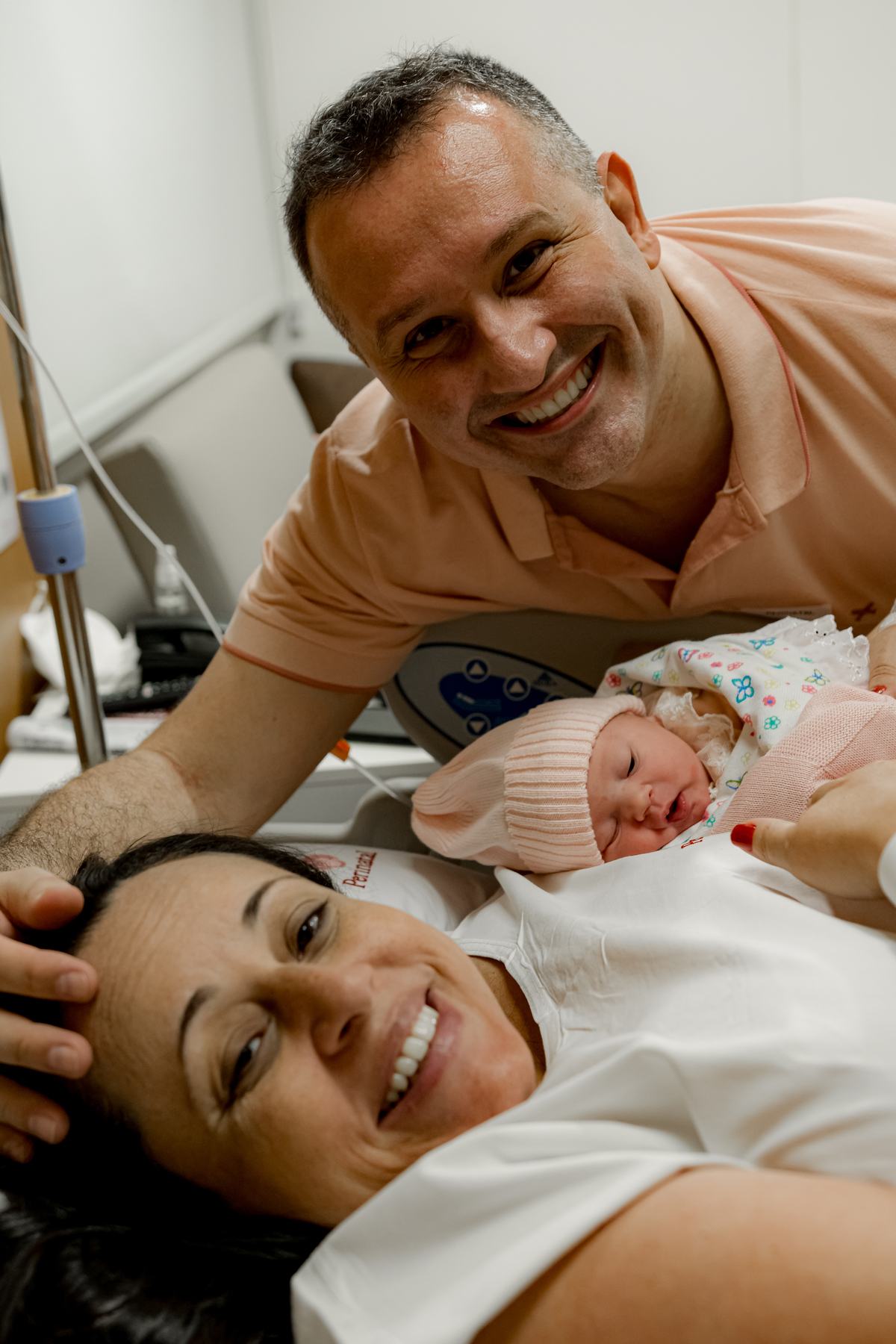 fotos de parto, perinatal, parto cesárea, cesárea, fotografia newborn, fotografia newborn barra da tijuca, fotografia newborn rj, fotografia de parto, foto de parto cesárea, fotógrafa de parto, fotógrafa de bebês, rita kessler, melhor fotógrafa newborn