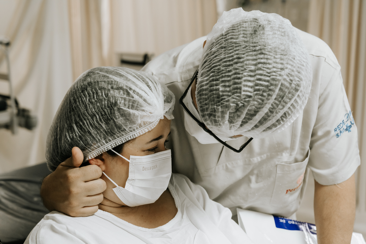 registro de parto, fotos de parto, fotos parto cesárea, perinatal, perinatal barra, fotografia de parto, cobertura fotográfica de parto, foto de bebê, newborn, newborn barra, newborn rio de janeiro, parto cesárea, gestante, foto de gestante, newborn rj