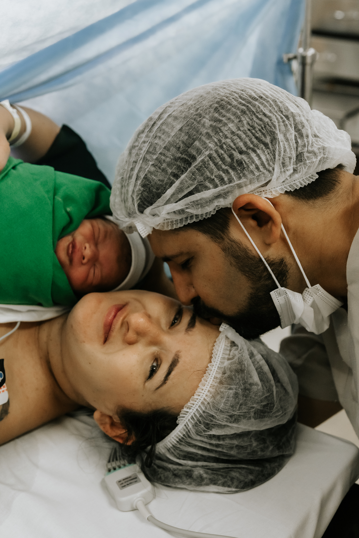 registro de parto, fotos de parto, fotos parto cesárea, perinatal, perinatal barra, fotografia de parto, cobertura fotográfica de parto, foto de bebê, newborn, newborn barra, newborn rio de janeiro, parto cesárea, gestante, foto de gestante, newborn rj