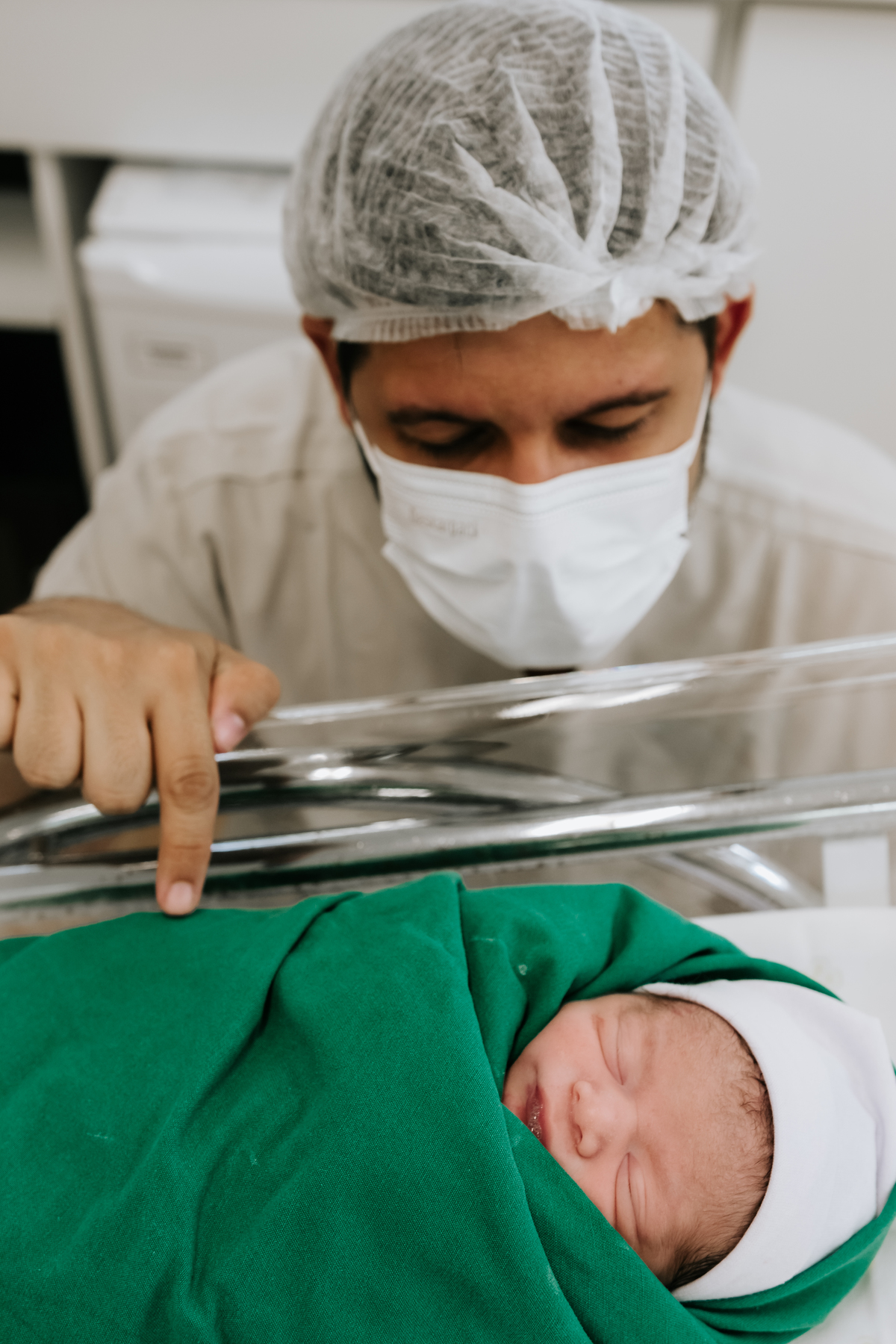 registro de parto, fotos de parto, fotos parto cesárea, perinatal, perinatal barra, fotografia de parto, cobertura fotográfica de parto, foto de bebê, newborn, newborn barra, newborn rio de janeiro, parto cesárea, gestante, foto de gestante, newborn rj