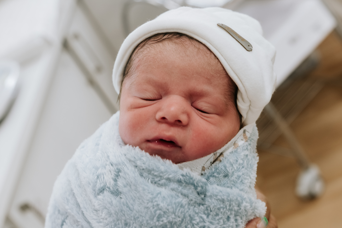 registro de parto, fotos de parto, fotos parto cesárea, perinatal, perinatal barra, fotografia de parto, cobertura fotográfica de parto, foto de bebê, newborn, newborn barra, newborn rio de janeiro, parto cesárea, gestante, foto de gestante, newborn rj