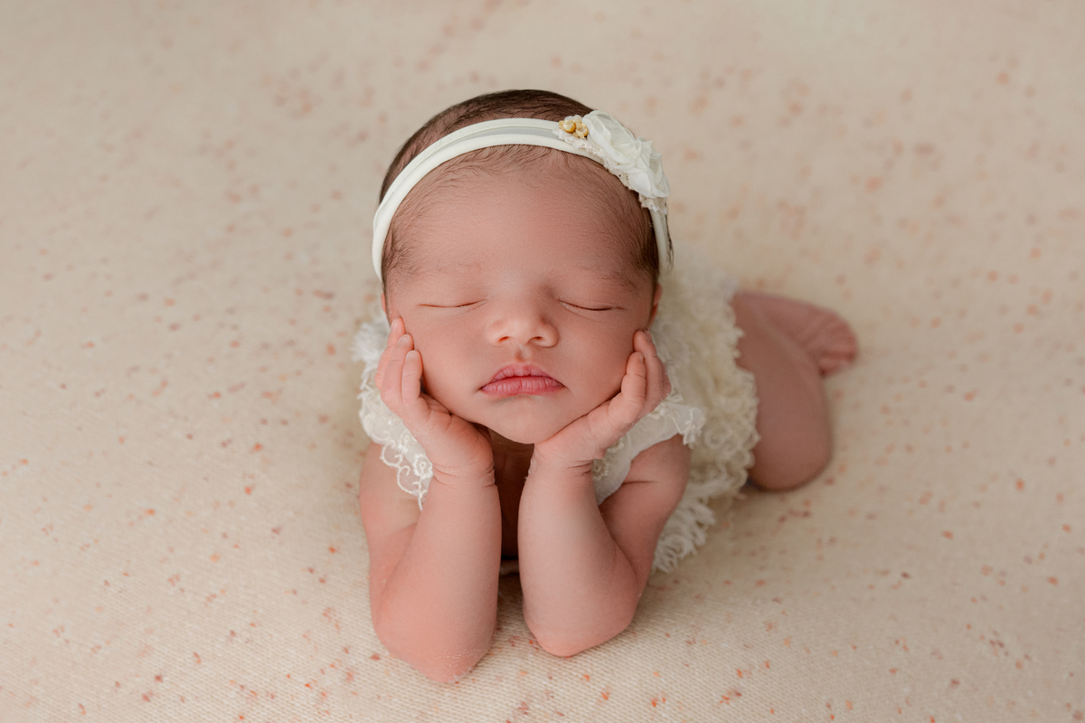 newborn, newborn barra, newborn barra da tijuca, newborn rj, newborn rio de janeiro, fotografia newborn, foto newborn, recém-nascido, book de bebê, ensaio infantil, estúdio newborn, melhor fotógrafa newborn, fotógrafa de bebês, encantadora de bebês, bebês