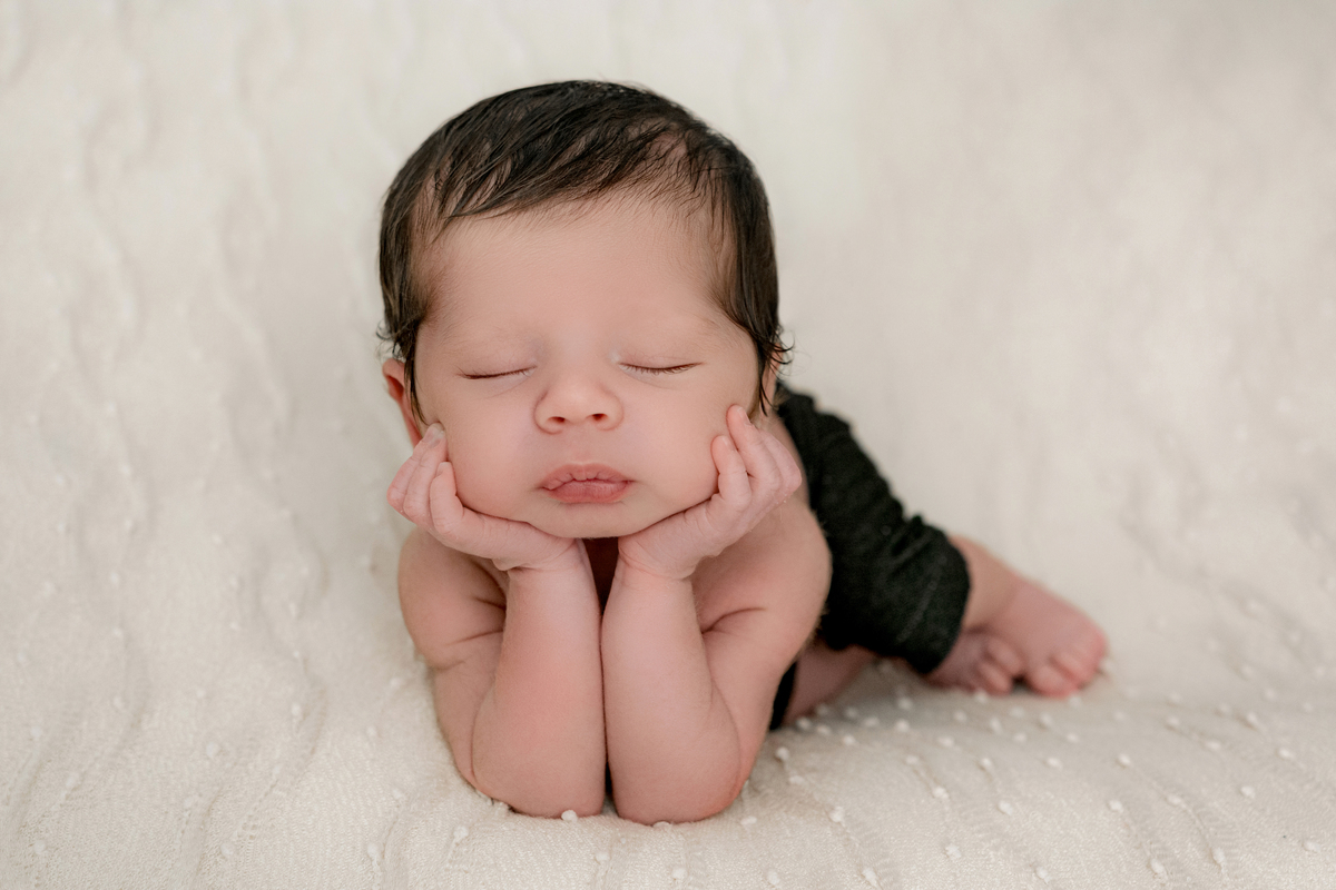 newborn, newborn barra, newborn rj, newborn rio de janeiro, foto de bebê, book de bebê, book infantil, ensaio newborn, recém-nascido, perinatal, melhor fotógrafa newborn, foto de parto, ensaio gestante, newborn em estúdio, fotos gestante, ensaio infantil 