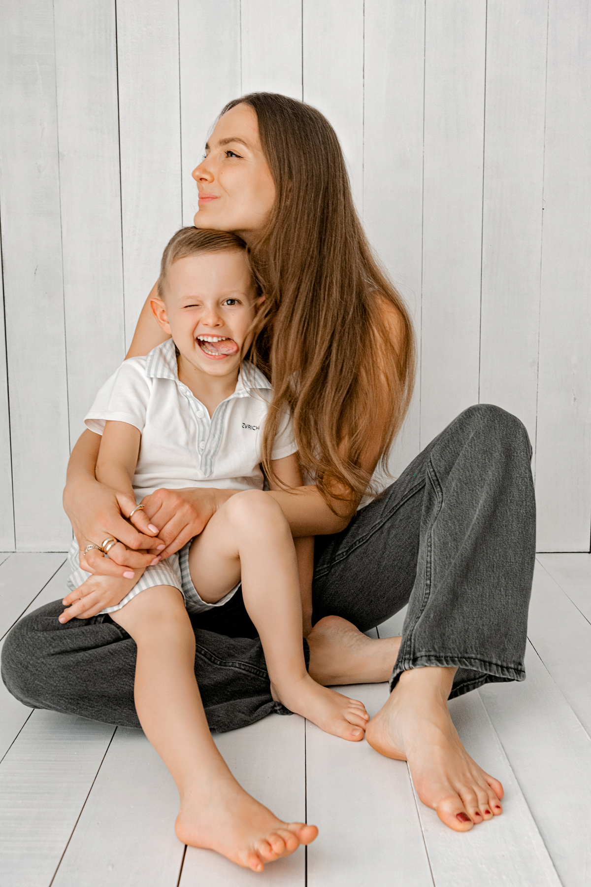 fotos de família, ensaio de família, fotos em estúdio, ensaio mãe e filho, dia das mães, fotos mãe e filho em estúdio, sessão de dia das mães, ensaio de família barra da tijuca, newborn barra da tijuca, acompanhamento fotográfico de bebê barra da tijuca