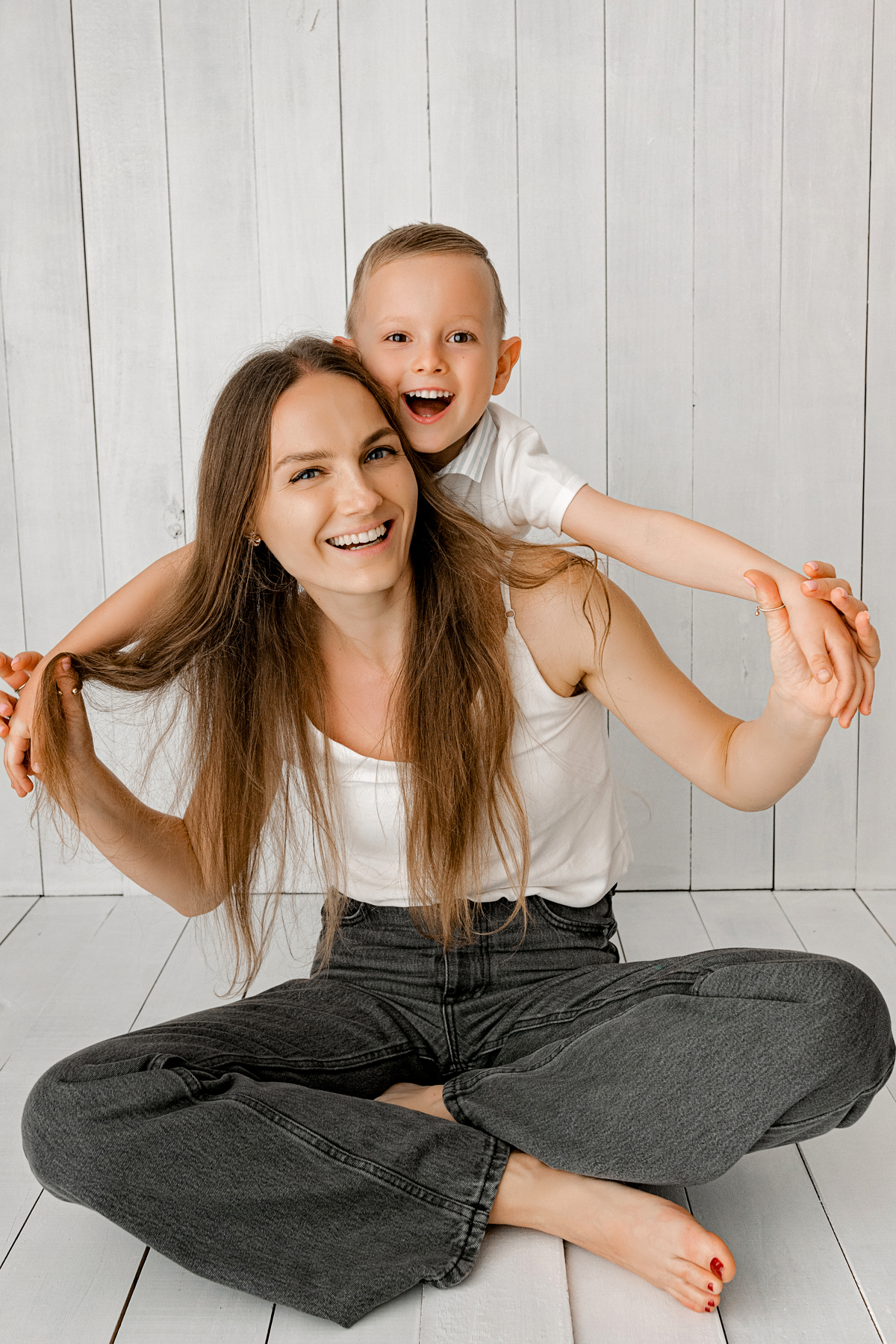 fotos de família, ensaio de família, fotos em estúdio, ensaio mãe e filho, dia das mães, fotos mãe e filho em estúdio, sessão de dia das mães, ensaio de família barra da tijuca, newborn barra da tijuca, acompanhamento fotográfico de bebê barra da tijuca