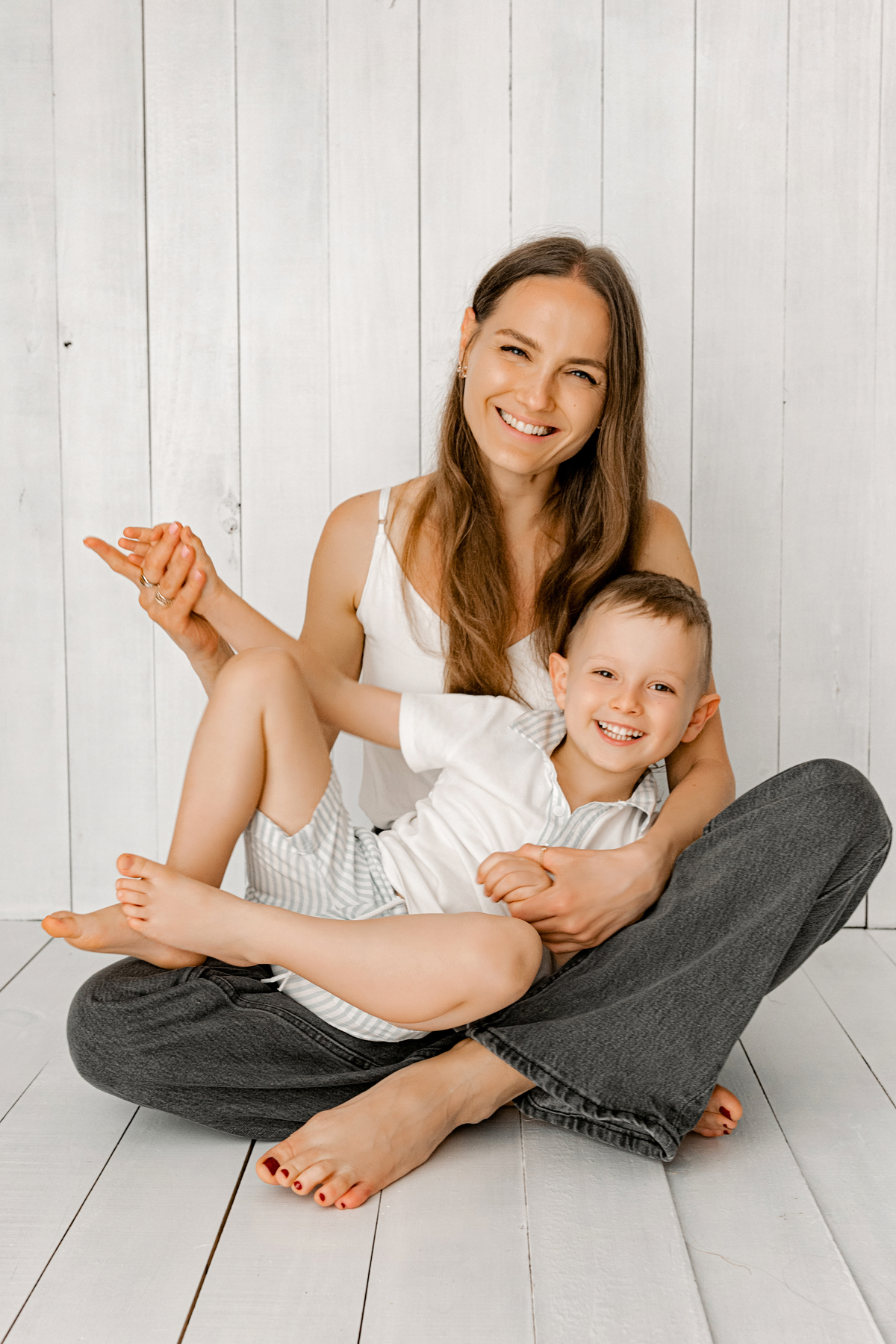 fotos de família, ensaio de família, fotos em estúdio, ensaio mãe e filho, dia das mães, fotos mãe e filho em estúdio, sessão de dia das mães, ensaio de família barra da tijuca, newborn barra da tijuca, acompanhamento fotográfico de bebê barra da tijuca