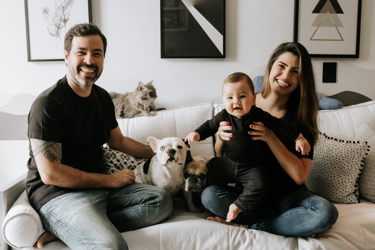 lifestyle, lifestyle barra da tijuca, acompanhamento de bebê, acompanhamento de bebê em casa, acompanhamento quadrimestral de bebê, acompanhamento quadrimestral lifestyle, fotos de bebê em casa, ensaio de família em casa, ensaio de família barra da tijuca