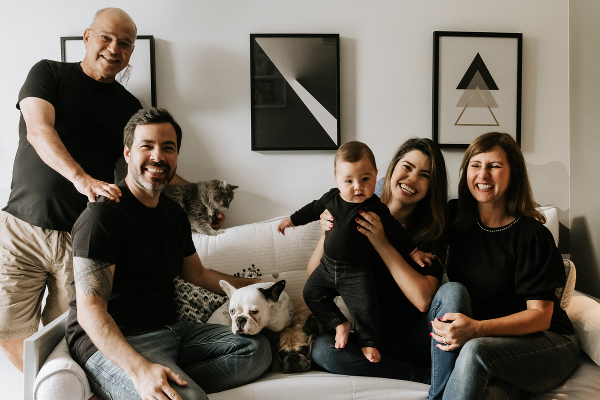 lifestyle, lifestyle barra da tijuca, acompanhamento de bebê, acompanhamento de bebê em casa, acompanhamento quadrimestral de bebê, acompanhamento quadrimestral lifestyle, fotos de bebê em casa, ensaio de família em casa, ensaio de família barra da tijuca