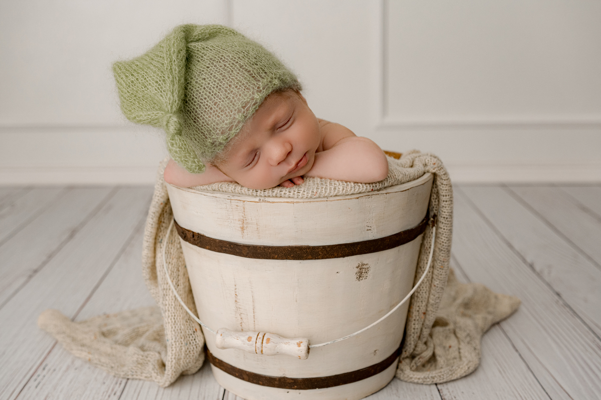 newborn barra, newborn barra da tijuca, newborn rio de janeiro, newborn clean, newborn branquinho, newborn minimalista, newborn em estúdio, fotos newborn, bebê recém-nascido, fotos minimalistas, fotos clarinhas, newborn delicado, melhor fotógrafa newborn