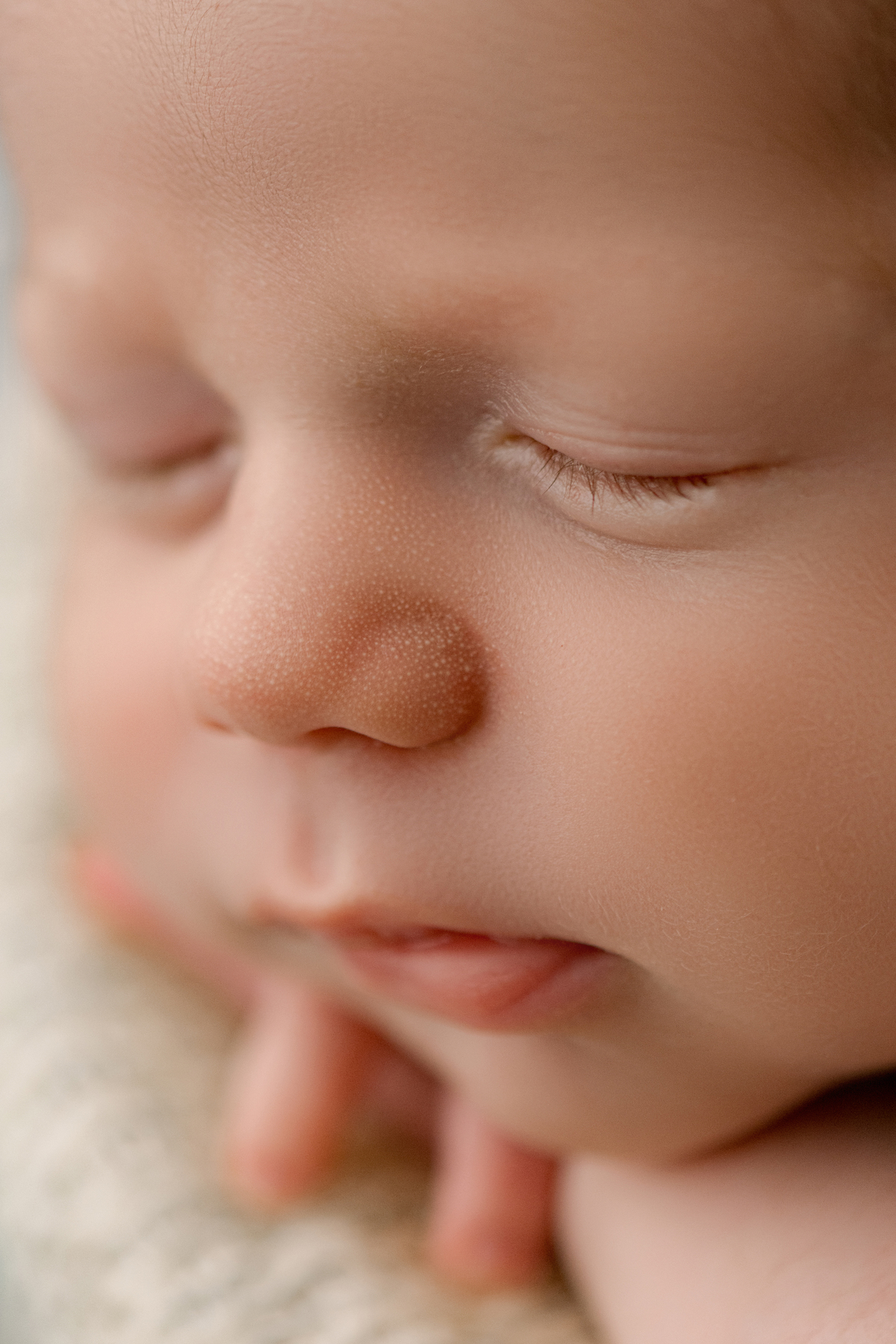 newborn barra, newborn barra da tijuca, newborn rio de janeiro, newborn clean, newborn branquinho, newborn minimalista, newborn em estúdio, fotos newborn, bebê recém-nascido, fotos minimalistas, fotos clarinhas, newborn delicado, melhor fotógrafa newborn