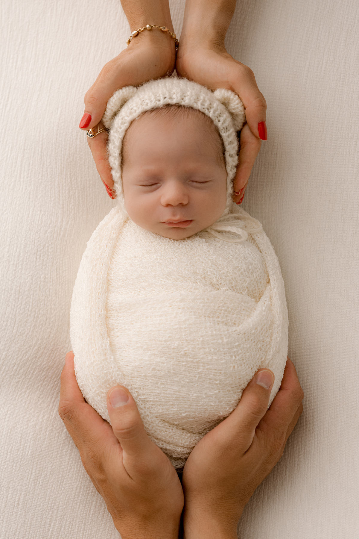 newborn barra, newborn barra da tijuca, newborn rio de janeiro, newborn clean, newborn branquinho, newborn minimalista, newborn em estúdio, fotos newborn, bebê recém-nascido, fotos minimalistas, fotos clarinhas, newborn delicado, melhor fotógrafa newborn