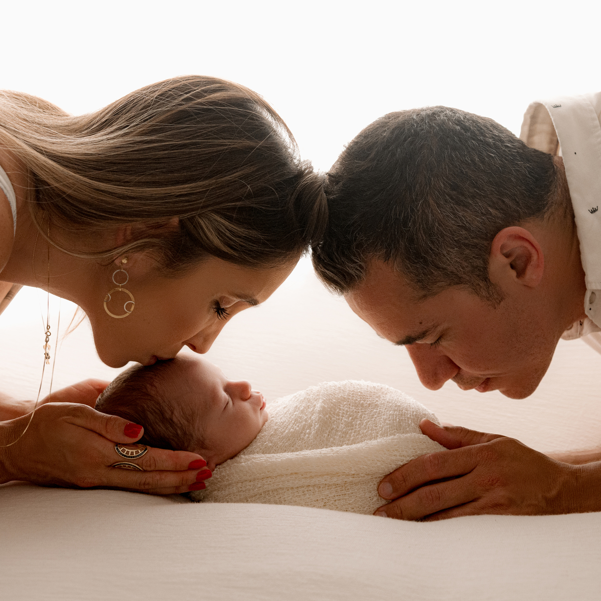 newborn barra, newborn barra da tijuca, newborn rio de janeiro, newborn clean, newborn branquinho, newborn minimalista, newborn em estúdio, fotos newborn, bebê recém-nascido, fotos minimalistas, fotos clarinhas, newborn delicado, melhor fotógrafa newborn