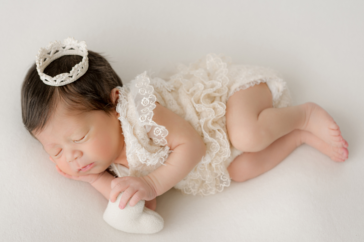 newborn, newborn barra, newborn barra da tijuca, newborn RJ, fotos newborn, fotografia newborn, fotos de bebê, fotss de recém-nascido, álbum de bebê, perinatal, fotografa newborn,  melhor fotógrafa newborn, melhor estúdio newborn, pioneira em newborn