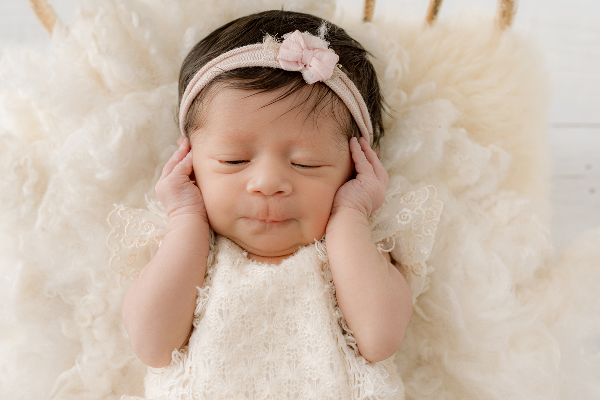 newborn, newborn barra, newborn barra da tijuca, newborn RJ, fotos newborn, fotografia newborn, fotos de bebê, fotss de recém-nascido, álbum de bebê, perinatal, fotografa newborn,  melhor fotógrafa newborn, melhor estúdio newborn, pioneira em newborn