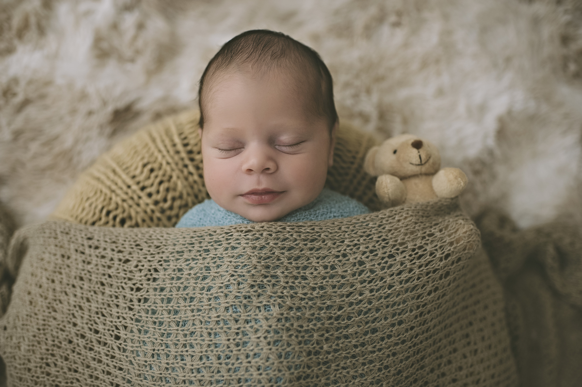 bebê, foto de bebê, bebê recém-nascido, newborn, ensaio newborn, fotografia newborn, estúdio fotográfico na barra, barra da tijuca