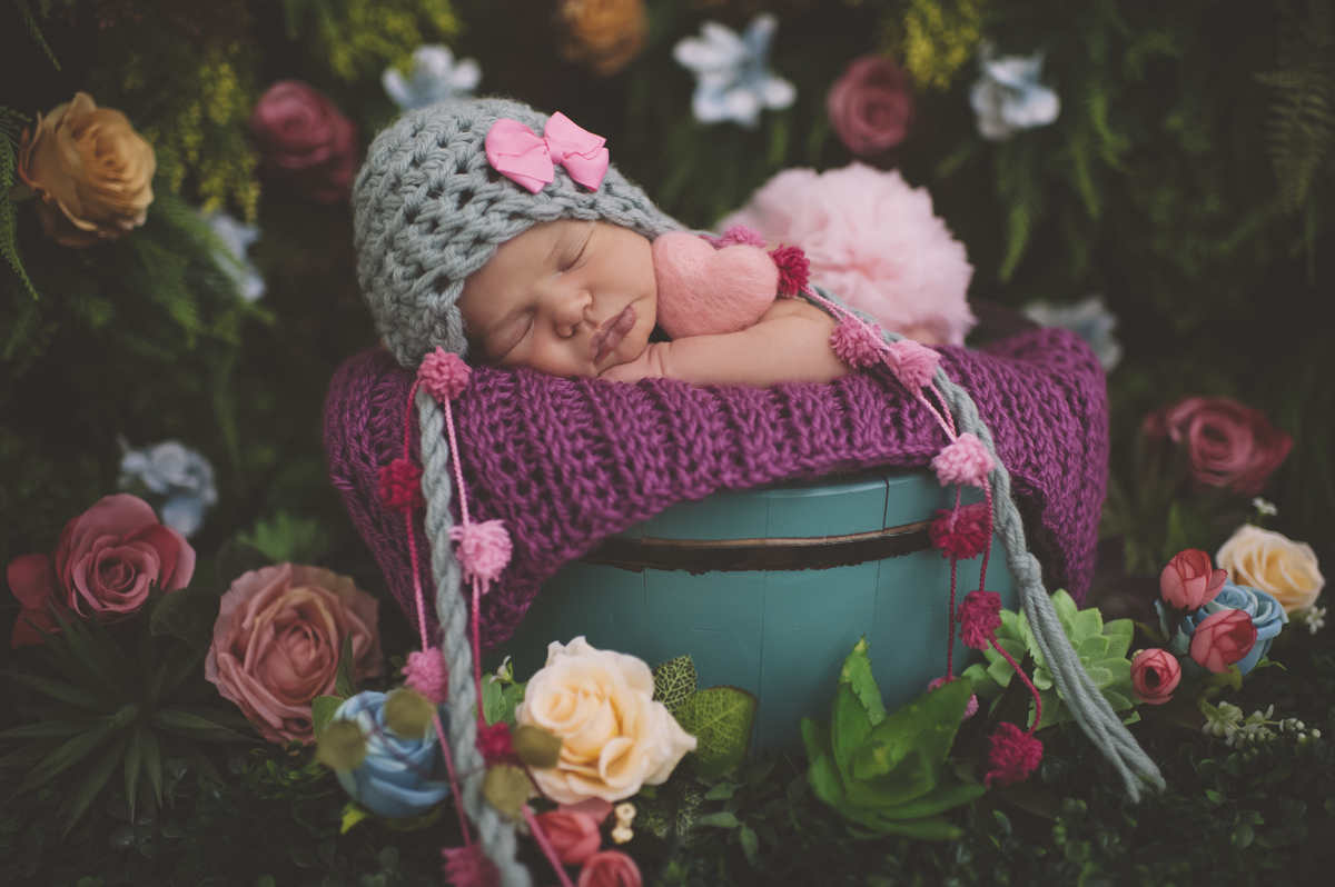 fotografia de bebê, foto de recém-nascido, foto newborn, ensaio newborn, Barra da Tijuca, Rio de Janeiro, Rita Rodrigues Fotografia, jardim secreto