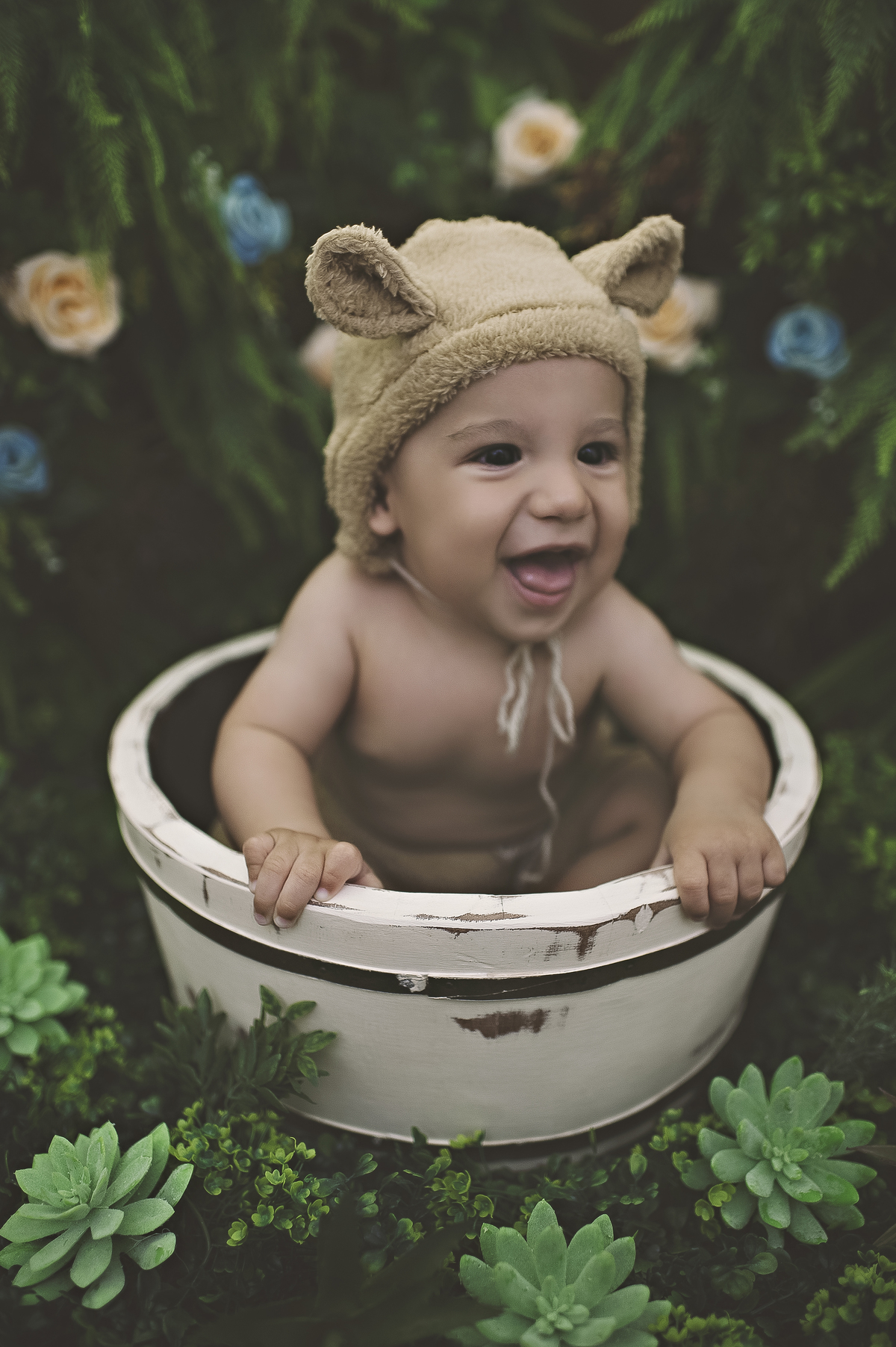 sessão promocional de bebês, ensaio de bebê, fotografia de bebê, foto de bebê, Barra da Tijuca, Barra Tower Offices, Estúdio meu Sonho, Rio de Janeiro, Rita Rodrigues Fotografia, jardim secreto