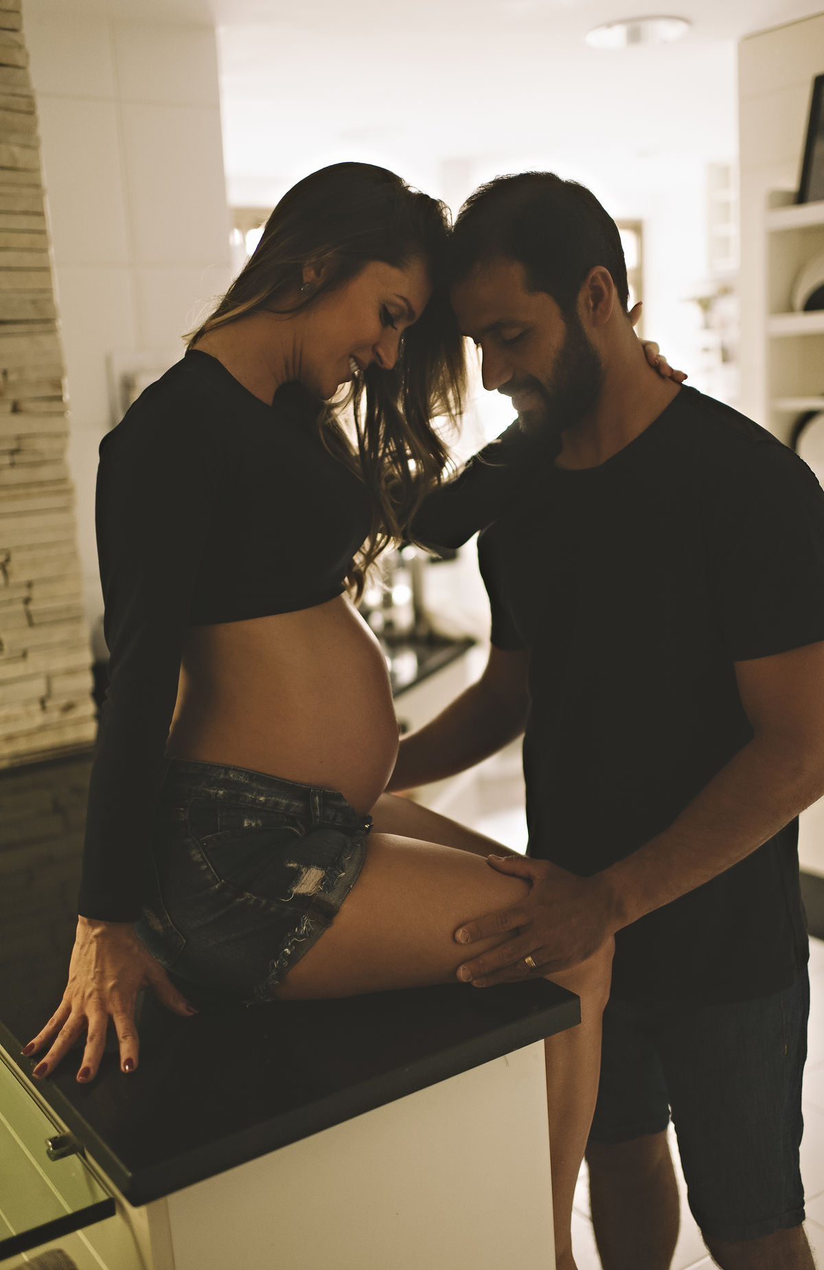 Foto de gestante, gestante, Rita Rodrigues Fotografia, ensaio elegante de gestante, barra da tijuca, ensaio em casa